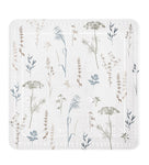 Quadratische weiße Badematte mit zarten bedruckten floralen Gräsermotiven