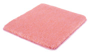 Rechteckige rosa Badematte aus flauschigem, dichtem Mikrofaserstoff