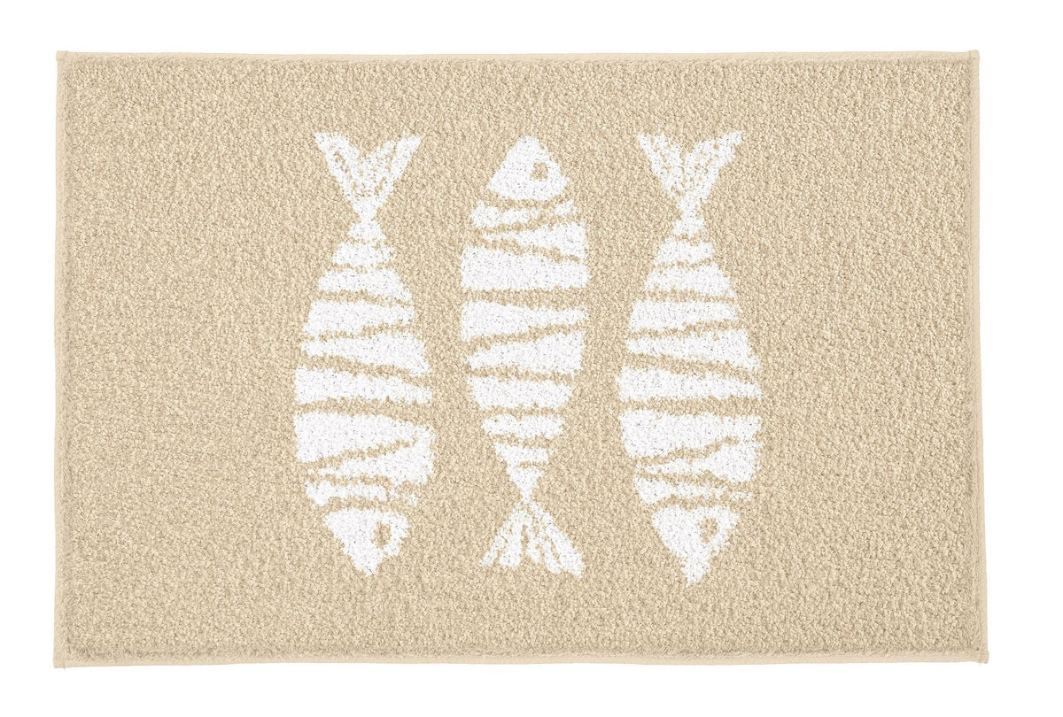 Beiger Badteppich mit drei weißen, stilisierten Fischmotiven darauf