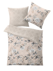 Beige Bettwäschegarnitur mit floralen und grafischen Mustern