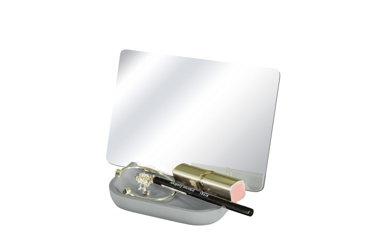 Rechteckiger Kosmetikspiegel mit grauer Ablage, Lippenstift und Stift