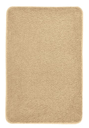 Rechteckige, beige Badematte mit weicher, dicht gewebter Oberfläche