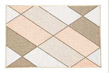 Badematte mit geometrischem Rautenmuster in Beige, Weiß und Rosa