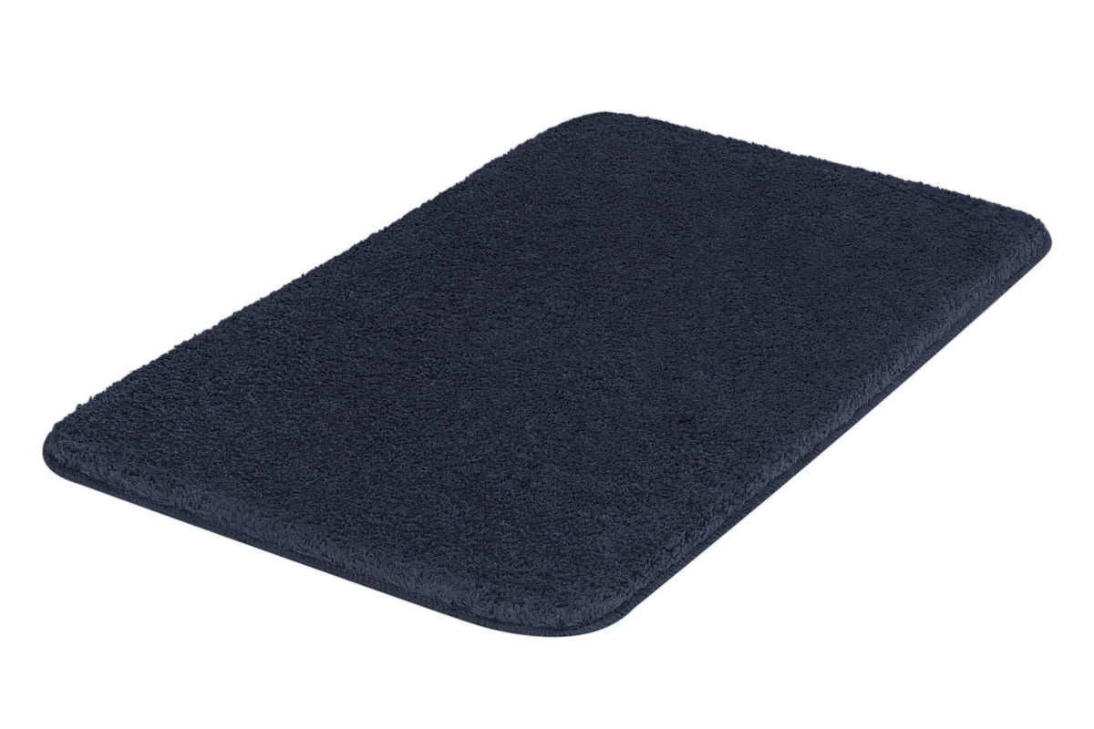 Rechteckige, dunkelblaue Badematte mit weichem, dichtem Hochflor oben