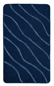 Dunkelblaue Badematte mit hellblauen und geschwungenen Wellenlinien