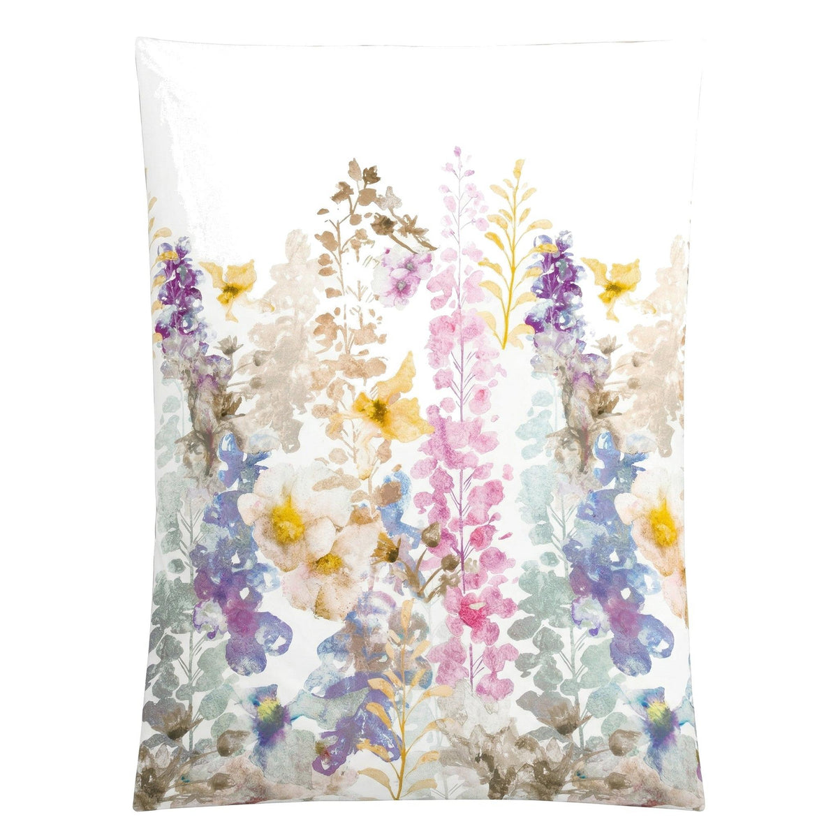 Weiße Bettwäsche mit zartem Aquarell-Blumenmuster in Pastelltönen.