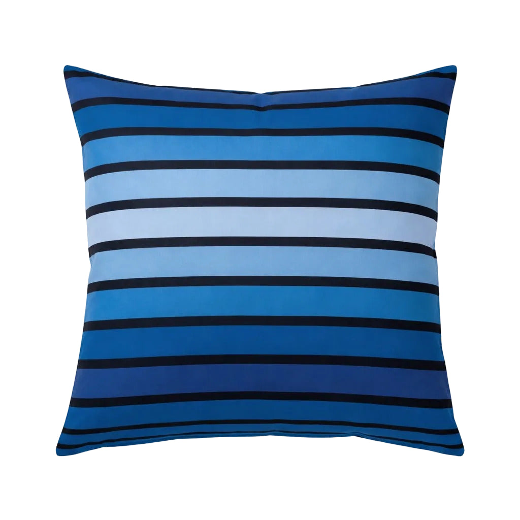 Blauer Kopfkissenüberzug mit schwarzen Querstreifen.