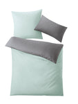 Zweifarbige Bettwäsche in Mint und Dunkelgrau mit Kissen und Decke