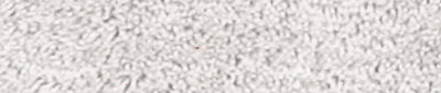 Weiche weiße Badematte mit flauschiger, dichter Oberfläche, Textur