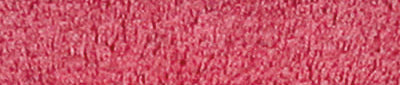 Nahaufnahme einer dichten, weichen, rot-pinken Badematte aus Frottee