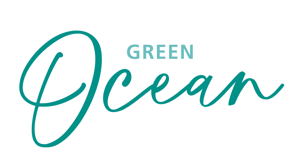 Türkises Green Ocean-Logo mit stilisiertem Schriftzug auf schwarzem Grund.