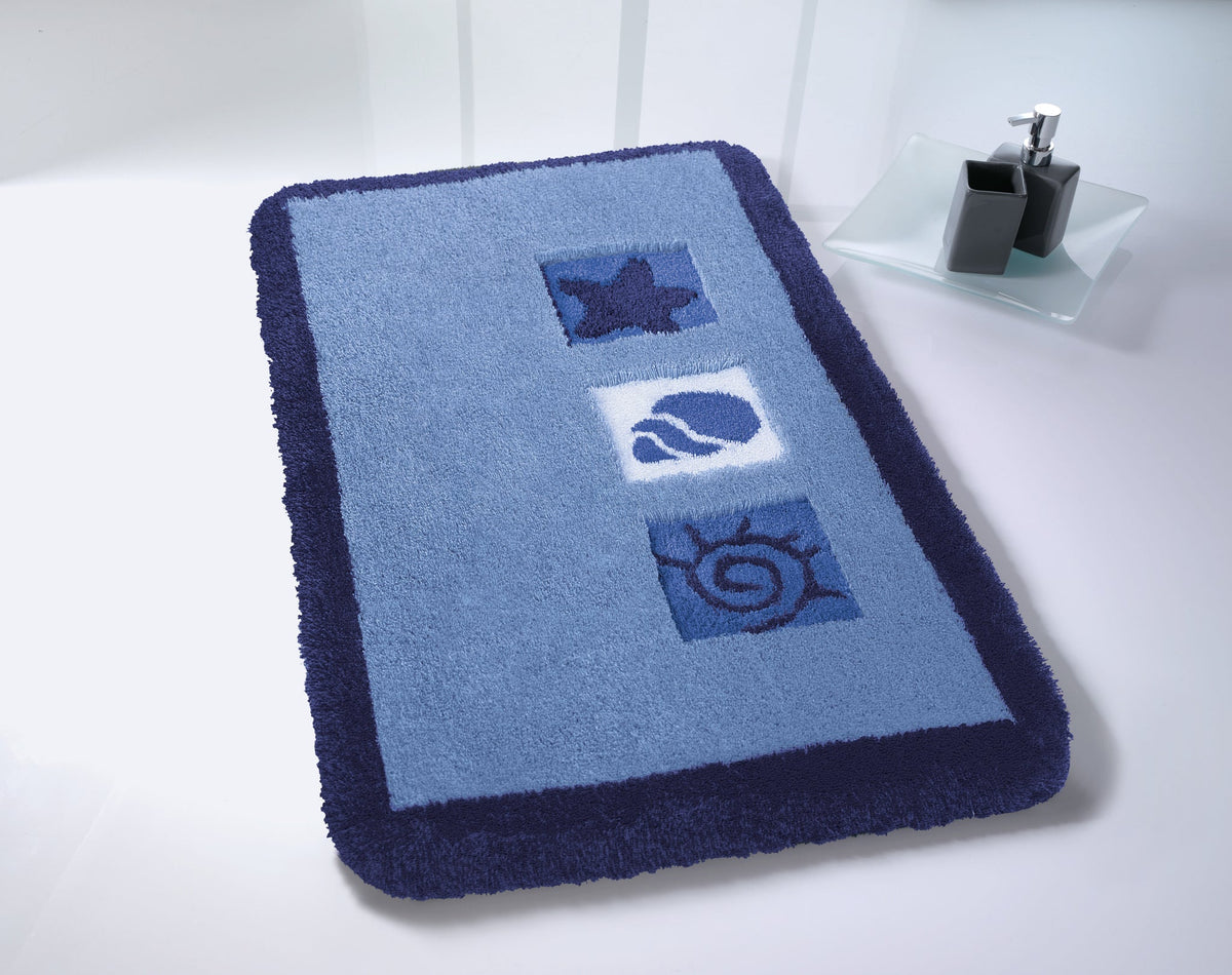Blauer rechteckiger Badteppich mit dunkler Bordüre und Muschelmotiven