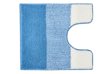 Blau-weißer WC-Vorleger mit Streifenmuster und Ausschnitt.