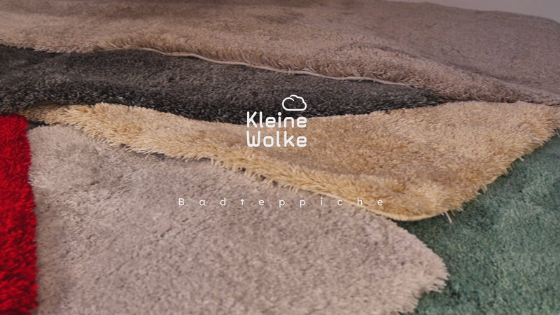 Video in dem das Badteppich Modell RELAX vorgestellt wird, die Florhöhe, Farbe, Haptik beschrieben wird.